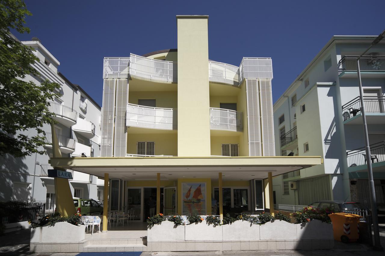 Hotel Lara Riccione Esterno foto