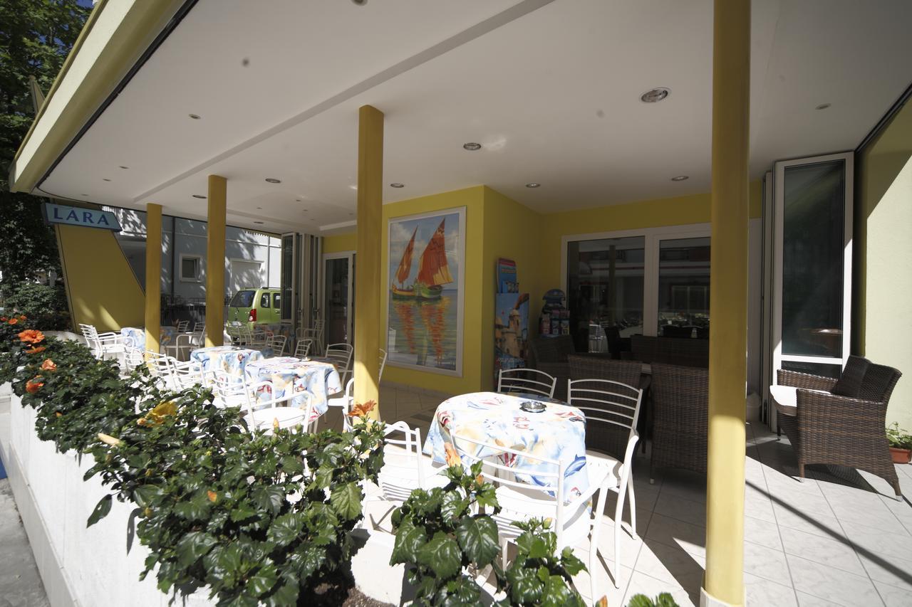 Hotel Lara Riccione Esterno foto